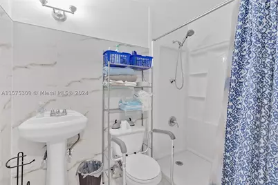 73 E 47th, Hialeah, FL 33013 - Photo 24