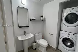1300 Brickell Bay, Miami, FL 33131 - Photo 16
