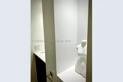 2301 Collins #837, Miami Beach, FL 33139 - Photo 24