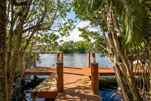 431 Costanera, Coral Gables, FL 33143 - Photo 30