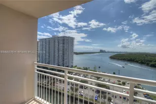 400 Kings Point, Sunny Isles Beach, FL 33160 - Photo 22