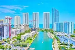400 Kings Point, Sunny Isles Beach, FL 33160 - Photo 14