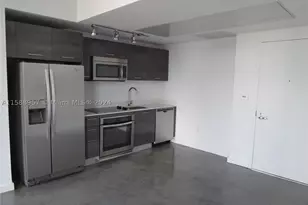 151 SE 1, Miami, FL 33131 - Photo 6