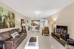 2301 Collins, Miami Beach, FL 33139 - Photo 30