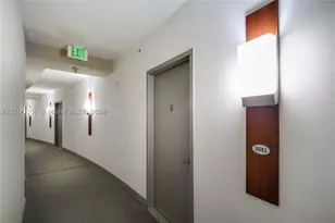 1750 N Bayshore, Miami, FL 33132 - Photo 20