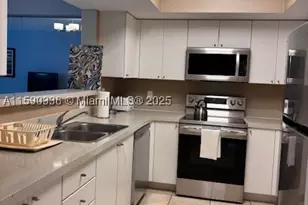 17375 Collins, Sunny Isles Beach, FL 33160 - Photo 18