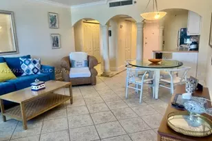 100 Lincoln, Miami Beach, FL 33139 - Photo 4