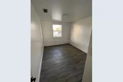 2050 SW 122nd #22, Miami, FL 33175 - Photo 12