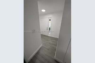 2050 SW 122nd #22, Miami, FL 33175 - Photo 1