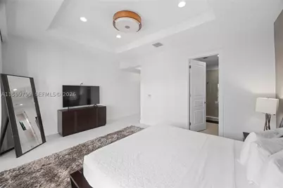 [Address not provided], Hallandale Beach, FL 33009 - Photo 30