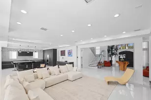 [Address not provided], Hallandale Beach, FL 33009 - Photo 14