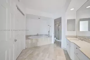 3370 Hidden Bay, Aventura, FL 33180 - Photo 22