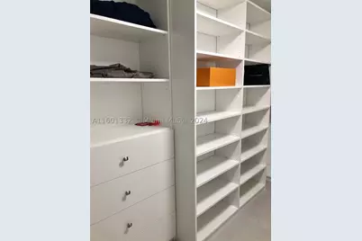 16385 Biscayne #2421, North Miami Beach, FL 33160 - Photo 12