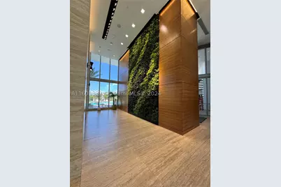16385 Biscayne #2421, North Miami Beach, FL 33160 - Photo 6