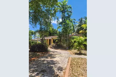 13365 NW 12th, North Miami, FL 33168 - Photo 2