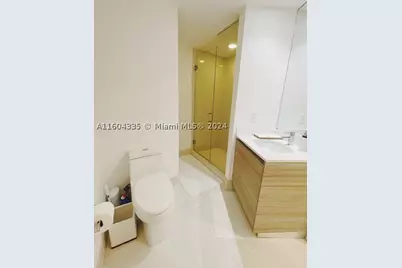 121 NE 34th #1409, Miami, FL 33137 - Photo 10