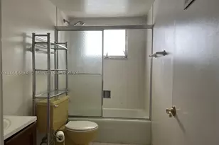 4000 NE 170th, North Miami Beach, FL 33160 - Photo 8