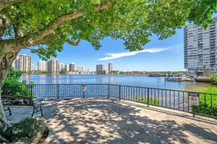 2780 NE 183rd, Aventura, FL 33160 - Photo 30
