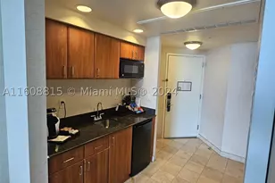 18001 Collins, Sunny Isles Beach, FL 33160 - Photo 6