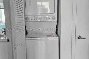 888 Biscayne, Miami, FL 33132 - Photo 18
