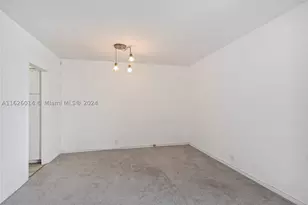 1000 W, Miami Beach, FL 33139 - Photo 10