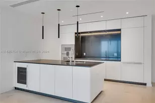 300 Biscayne Blvd, Miami, FL 33131 - Photo 24
