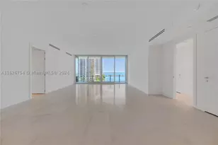 300 Biscayne Blvd, Miami, FL 33131 - Photo 10