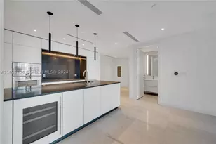 300 Biscayne Blvd, Miami, FL 33131 - Photo 26