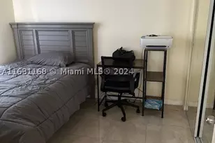 10101 Sunrise Lakes, Sunrise, FL 33322 - Photo 8