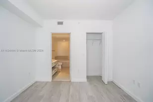 55 SW 9th, Miami, FL 33130 - Photo 10