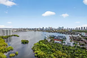16385 Biscayne, North Miami Beach, FL 33160 - Photo 34