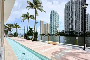 300 Biscayne Blvd, Miami, FL 33131 - Photo 58