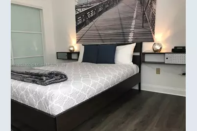 2615 Collins #24, Miami Beach, FL 33140 - Photo 6