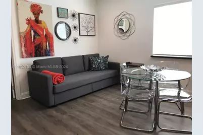 2615 Collins #24, Miami Beach, FL 33140 - Photo 2