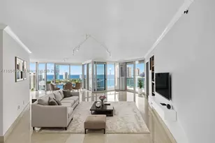3370 Hidden Bay, Aventura, FL 33180 - Photo 2