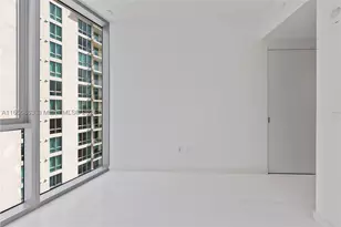 300 Biscayne Blvd, Miami, FL 33131 - Photo 18