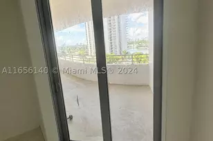 5555 Collins, Miami Beach, FL 33140 - Photo 18