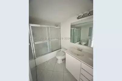5555 Collins #8Z, Miami Beach, FL 33140 - Photo 22