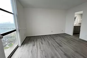 13499 Biscayne, North Miami, FL 33181 - Photo 22