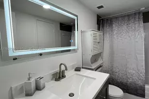 13499 Biscayne, North Miami, FL 33181 - Photo 28