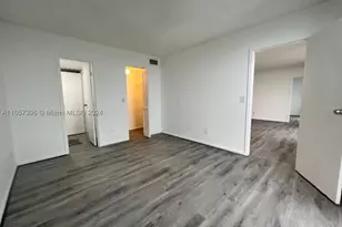 13499 Biscayne, North Miami, FL 33181 - Photo 24
