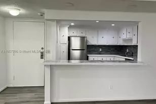 13499 Biscayne, North Miami, FL 33181 - Photo 8