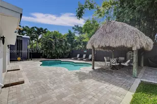 1910 N Hibiscus, North Miami, FL 33181 - Photo 50