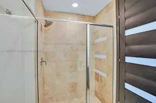 18201 Collins, Sunny Isles Beach, FL 33160 - Photo 22