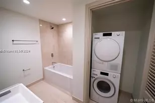 1000 Brickell, Miami, FL 33131 - Photo 4