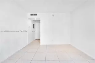 5151 Collins, Miami Beach, FL 33140 - Photo 14