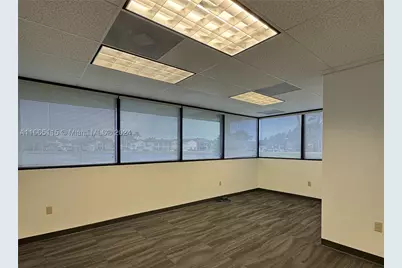 [Address not provided], Miami Lakes, FL 33016 - Photo 18