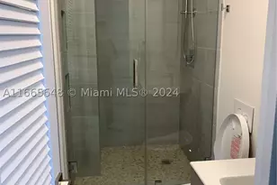 10185 Collins, Bal Harbour, FL 33154 - Photo 32