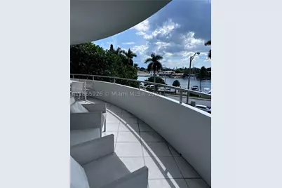 5161 Collins #405, Miami Beach, FL 33140 - Photo 16