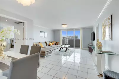 2750 NE 183rd #1910, Aventura, FL 33160 - Photo 4